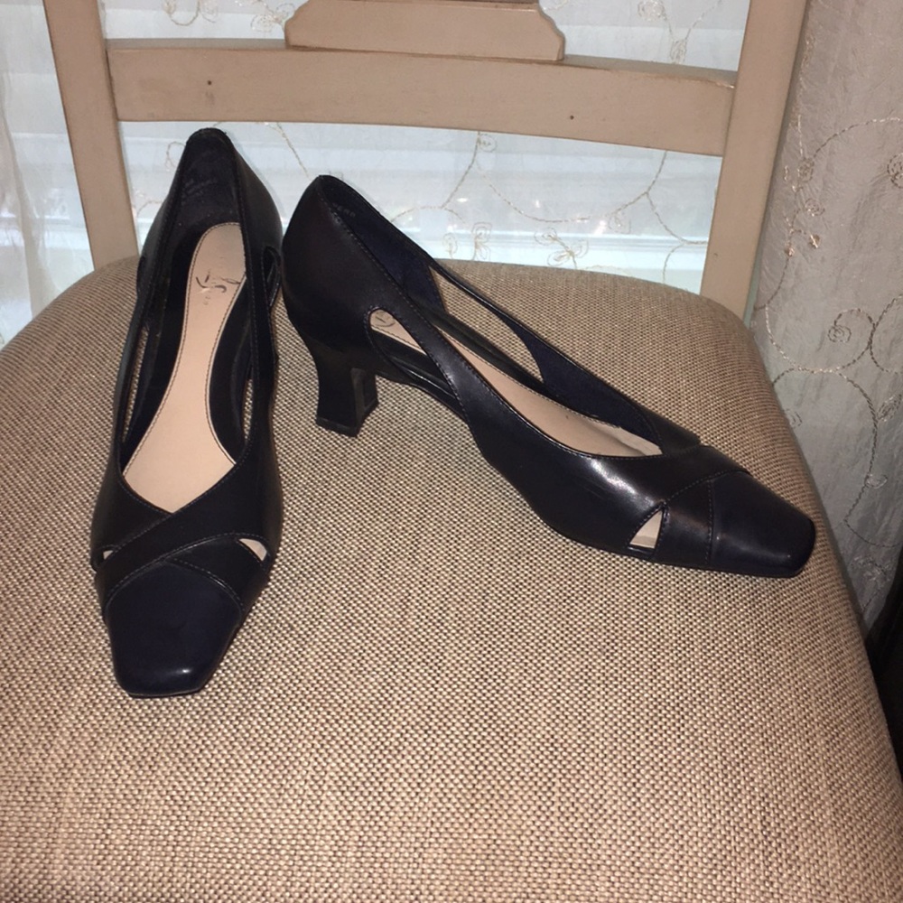 Lifestride navy pumps